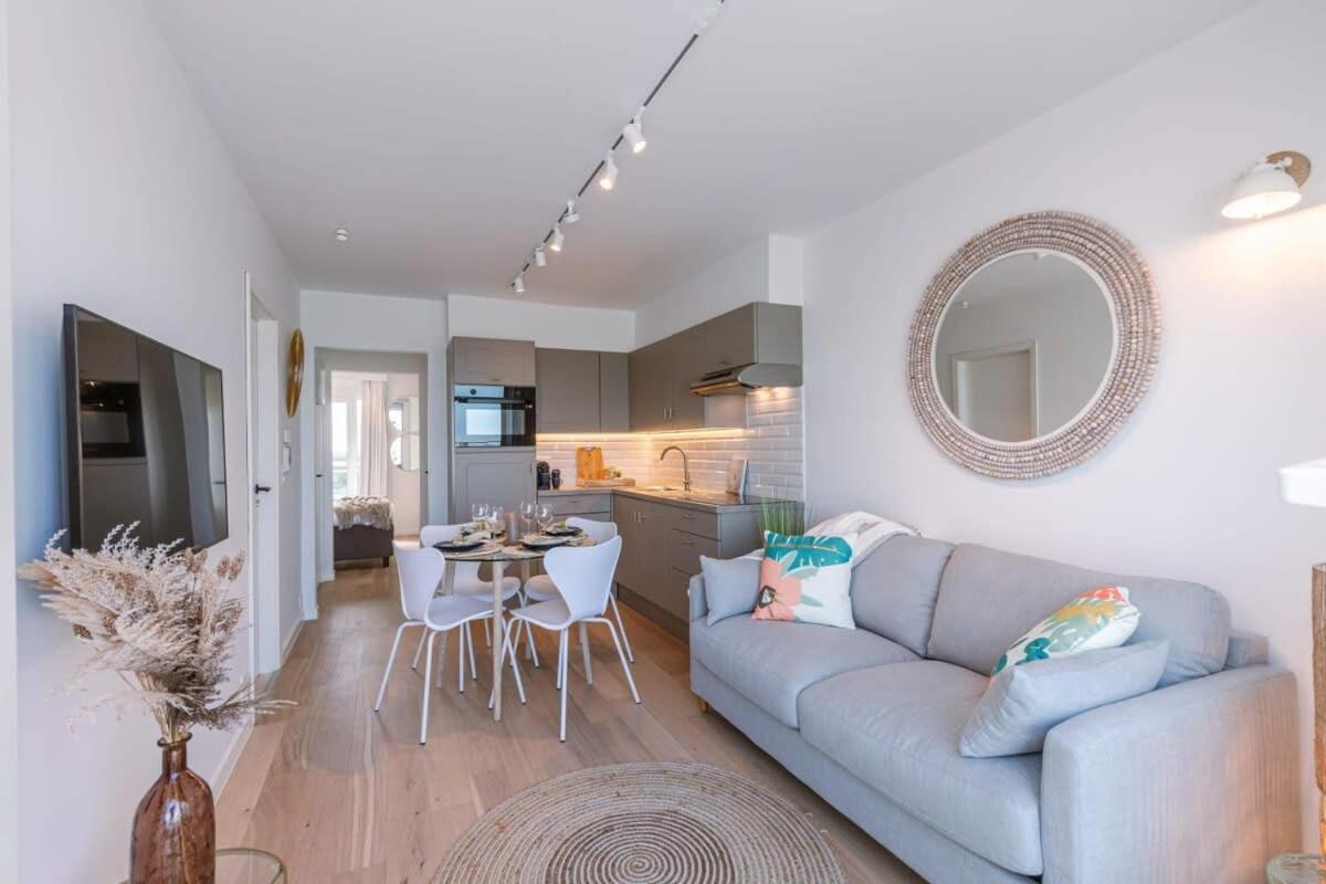Huswell - Stunning Seafront Apartment Кнокке-Гейст Екстер'єр фото