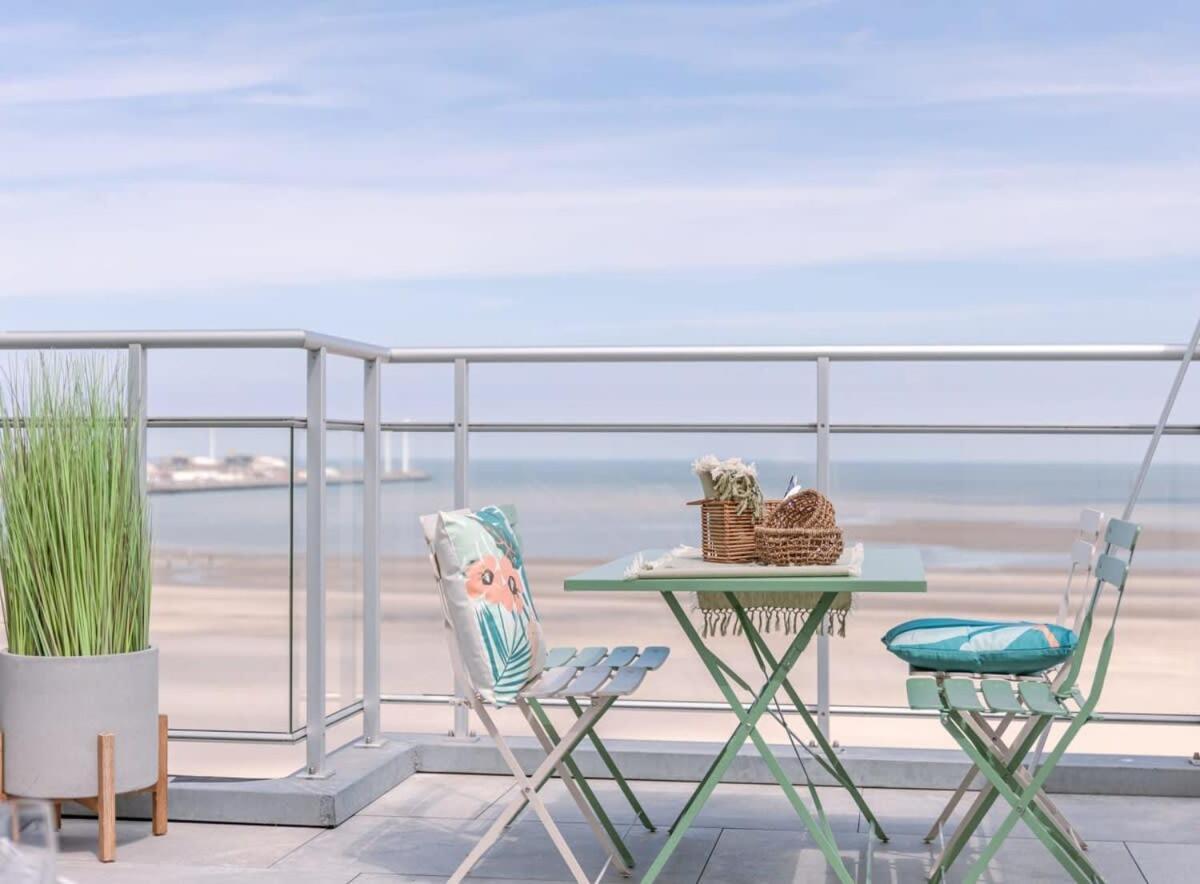 Huswell - Stunning Seafront Apartment Кнокке-Гейст Екстер'єр фото